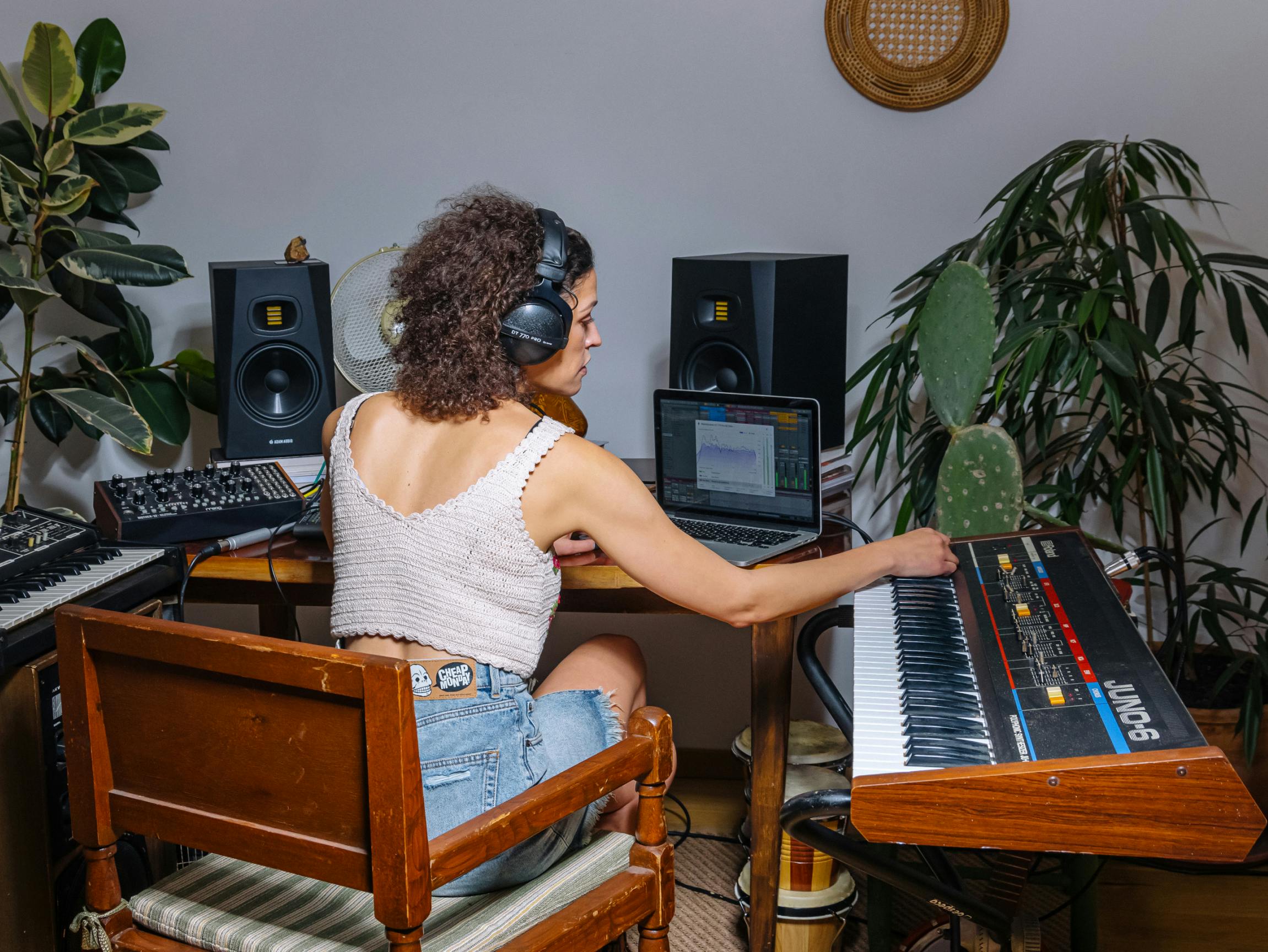 Soundid Reference Girl Headphones Speakers Keyboard